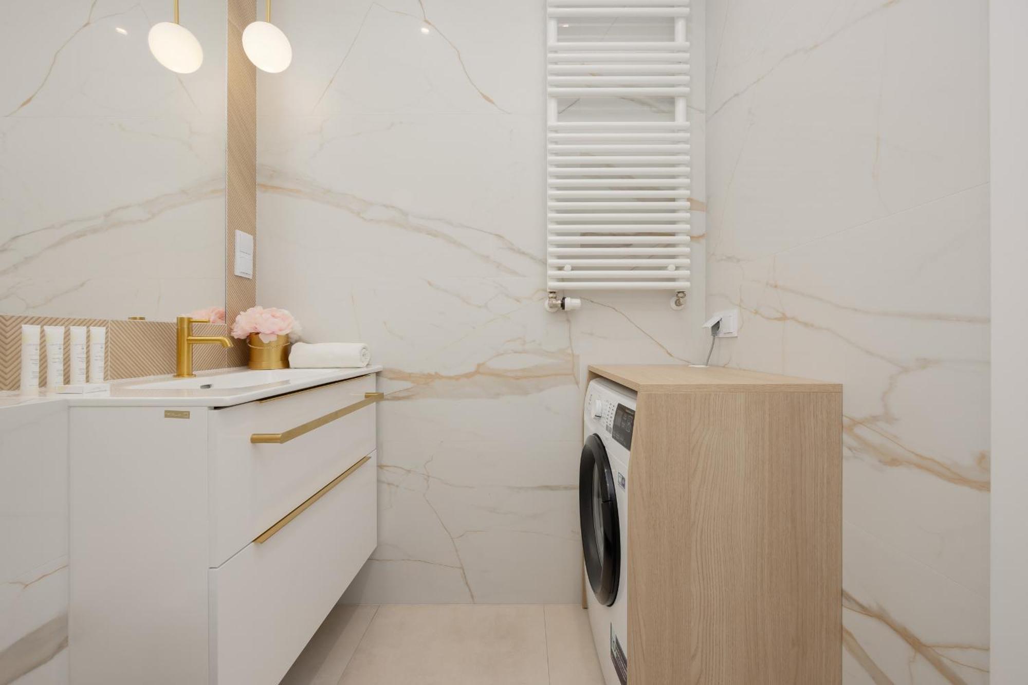 Elegant Near Rondo Onz By Renters Prestige Warszawa